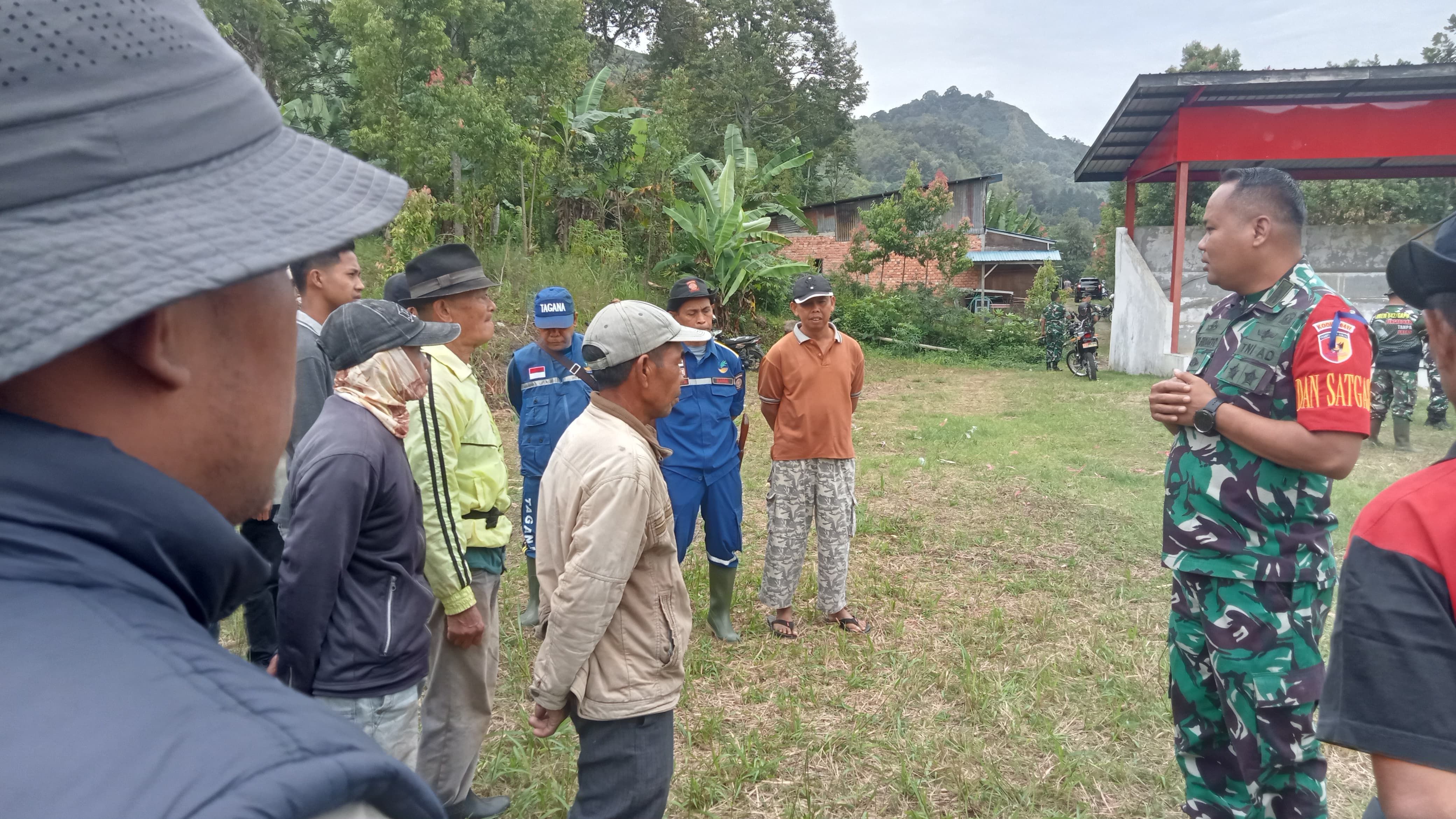 Suasana Hangat Dan Penuh Semangat Menyambut Pemimpin TMMD Di Pondok Tinggi