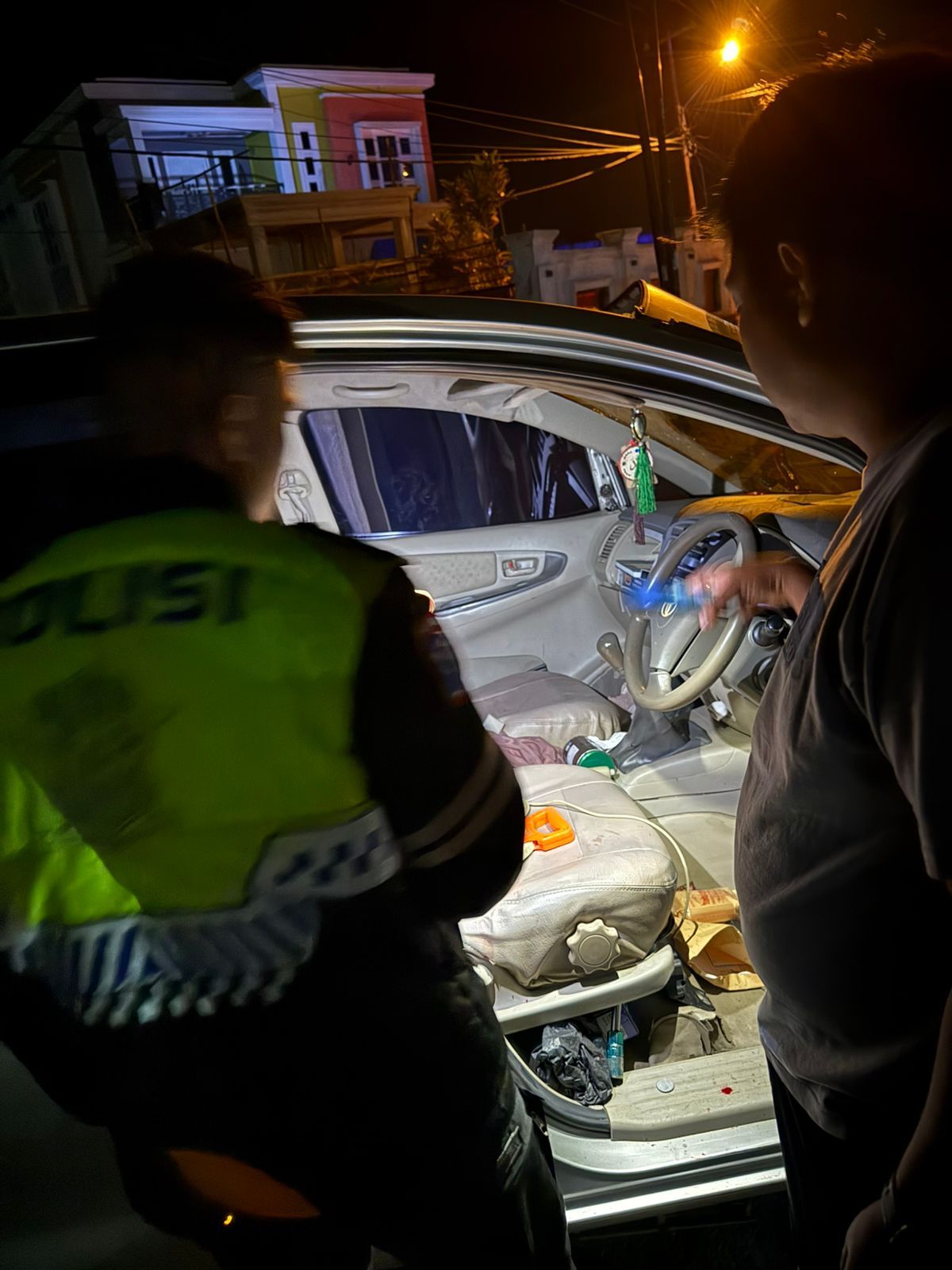 Kecelakaan Tunggal Toyota Innova Di Kerinci, Pengemudinya Kadispar Kota Sungai Penuh