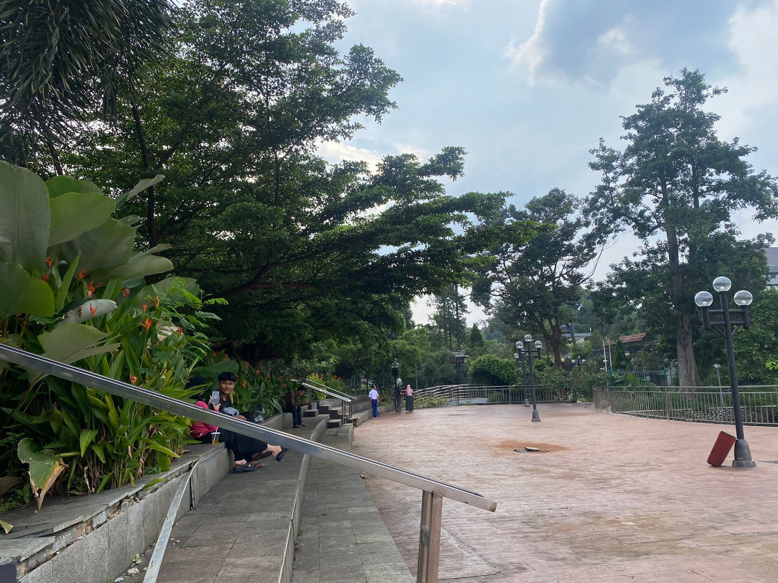 RRI.co.id - Cibinong Situ Plaza, Destinasi Wisata Tepi Danau di Kabupaten  Bogor