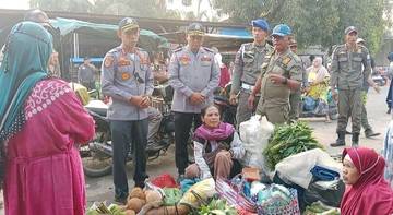 Gunakan Bahu Jalan, Pedagang Siap-siap Diberi Sanksi