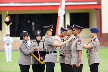 Kapolda Maluku Lantik 71 Siswa Bintara Polri 
