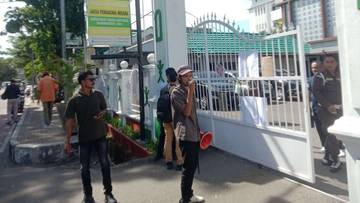 Demo Jaksa, Proyek RSUD Bursel Rugi Rp4,8 Miliar