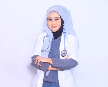 Anak Bermain Hujan Sebabkan Masalah Kesehatan