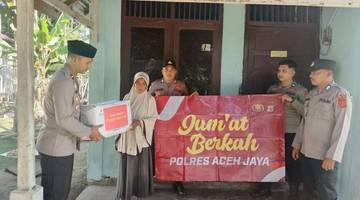 Warga Kurang Mampu di Aceh Jaya Terima Bansos 