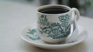 Jika Kita Minum Teh dan Kopi Bersamaan