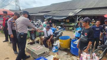 Polres Mesuji Patroli Pasar Jaga Kamtibmas Nataru Libur