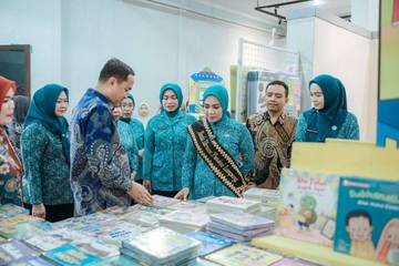 Bunda Literasi Lampung Buka Event Gudang Buku Keliling 