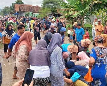 Pengendara Minta Pemkab Pringsewu Perbaiki Jalan Rusak Wonodadi