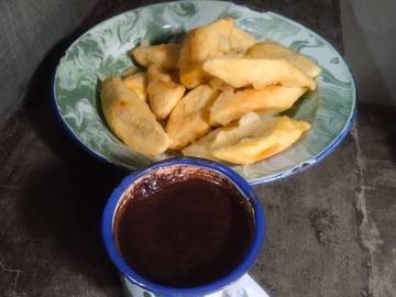 Nikmatnya Sensasi Minum Kopi Bersama Goreng Pisang