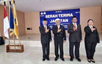 Rektor Unnur Pimpin Sertijab SPI dan Dekan