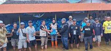 Pemkab Banjar Salurkan Sembako ke Desa Terdampak Banjir