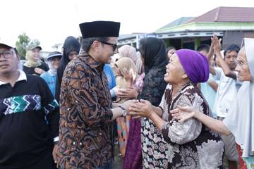 Wagub Kalsel Bantu Korban banjir Sungai Ranggas Ulu