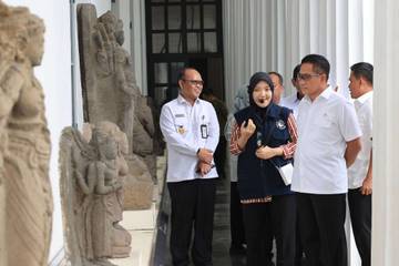 Wamenhan Kunjungi Museum Nasional Perkuat Literasi Sejarah