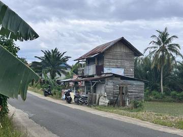 Sejumlah Warga Bertahan Dengan Air Sumur Kurang Baik