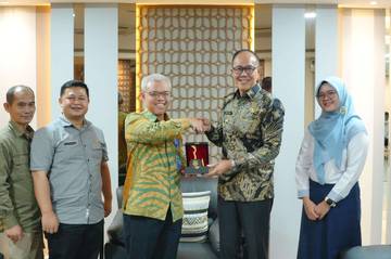 Wali Kota Sukabumi Bahas Solusi Pengangguran dengan Kemenaker 