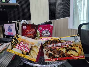 Dari Keresahan Lokal Lahir Oleh-Oleh Khas Bone