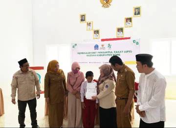 BAZNAS Bone Bantu Naval Akbar, Anak dengan Kelainan Mata