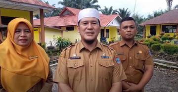 DLH Pasbar Komit Optimalkan Layanan Angkutan Sampah