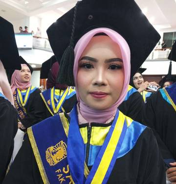 Putri Oktaviani Lulusan Terbaik FT Unand Wisuda Ke-5/2025