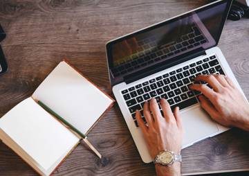 Mengapa Menulis Penting di Era Digital