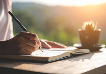 Tantangan Menulis di Era Klik dan Viral