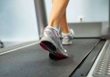 Treadmill dan Tren Home Workout: Solusi Olahraga Praktis