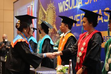 Universitas Tabanan Menggelar Wisuda Sarjana Ke-30