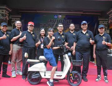  Pj. Sekda  Denpasar Hadiri Fun Walk HUT Grisda