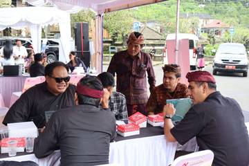 Penyandang Disabilitas Manfaatkan Layanan Artha Karya