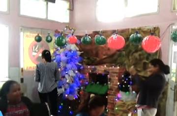 Sambut Natal, RSU Bajawa Manfaatkan Limbah Sebagai Ornamen 