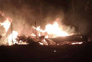 Dua Rumah Warga Desa Numba Ludes Terbakar