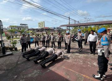 Lakukan Pelanggaran, Empat Personel Polsek Kapuas Ditegur 