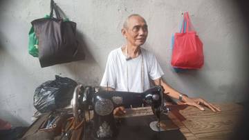 Kisah Penjahit Kolong Jembatan Jatinegara