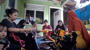 Fokus Melayani dengan Hati, Program Pemberdayaan PNM 