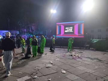 Ratusan Petugas Mulai Bersihkan Sampah Kota Tua