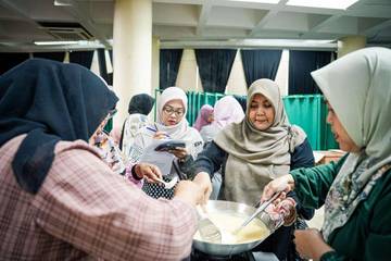 Dorong Kemandirian Ekonomi, YIS Gelar Pelatihan Baking Pizza