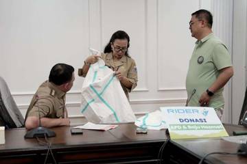 Pemkot Jakut Menerima 1.000 Alat Pelindung Diri