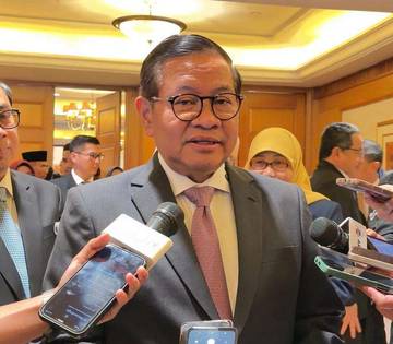 Pramono: Perilaku Buang Sampah di Sungai Harus Dihilangkan