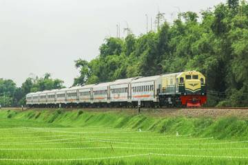 KAI Imbau Hindari Aktivitas di Jalur Rel Kereta