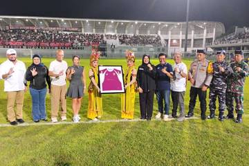 Bupati Ipuk Doakan Persewangi Juara dan Promosi