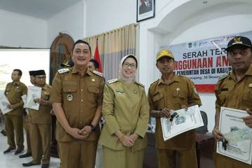 Layanan Darurat Desa Diperkuat 29 Ambulans Baru