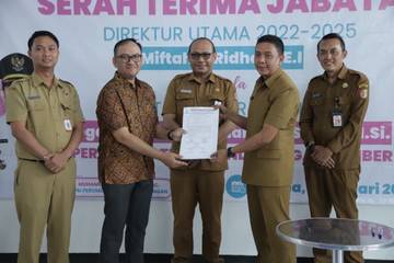 Pemkab Jember Lantik Plt Direksi Dua BUMD