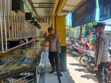 Jelang Ramadan, Polsek Kunir Intensifkan Pengaamanan Pasar