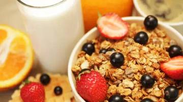 Cara Menangkal Lemas Selama Puasa 