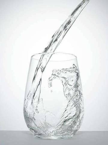 Minum Air Ideal Sesuai Berat Badan