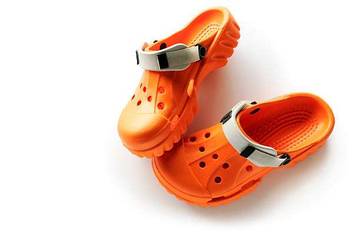 Sandal Karet Oversize: Stylish, Nyaman, dan Kekinian