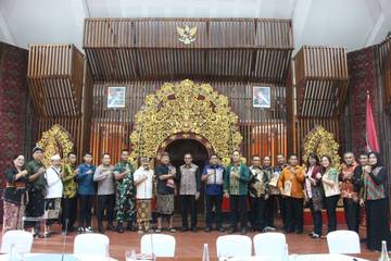 Wagub NTT Bersilaturahmi ke Pemkab Karangasem