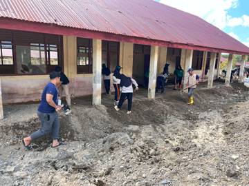 DPM Unimal Revitalisasi dan Pembersihan Ruang Belajar