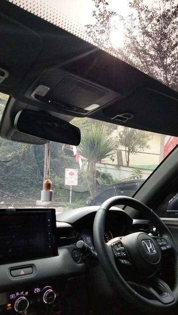 Perawatan Mobil Hybrid dan Konvensional, Apa Bedanya