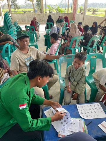 Mahasiswa KKN Unimal Perkuat Pendidikan Dasar Desa